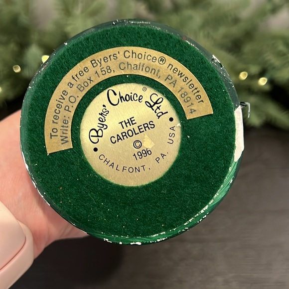 Byers’ Choice Caroler - Picture 6 of 8